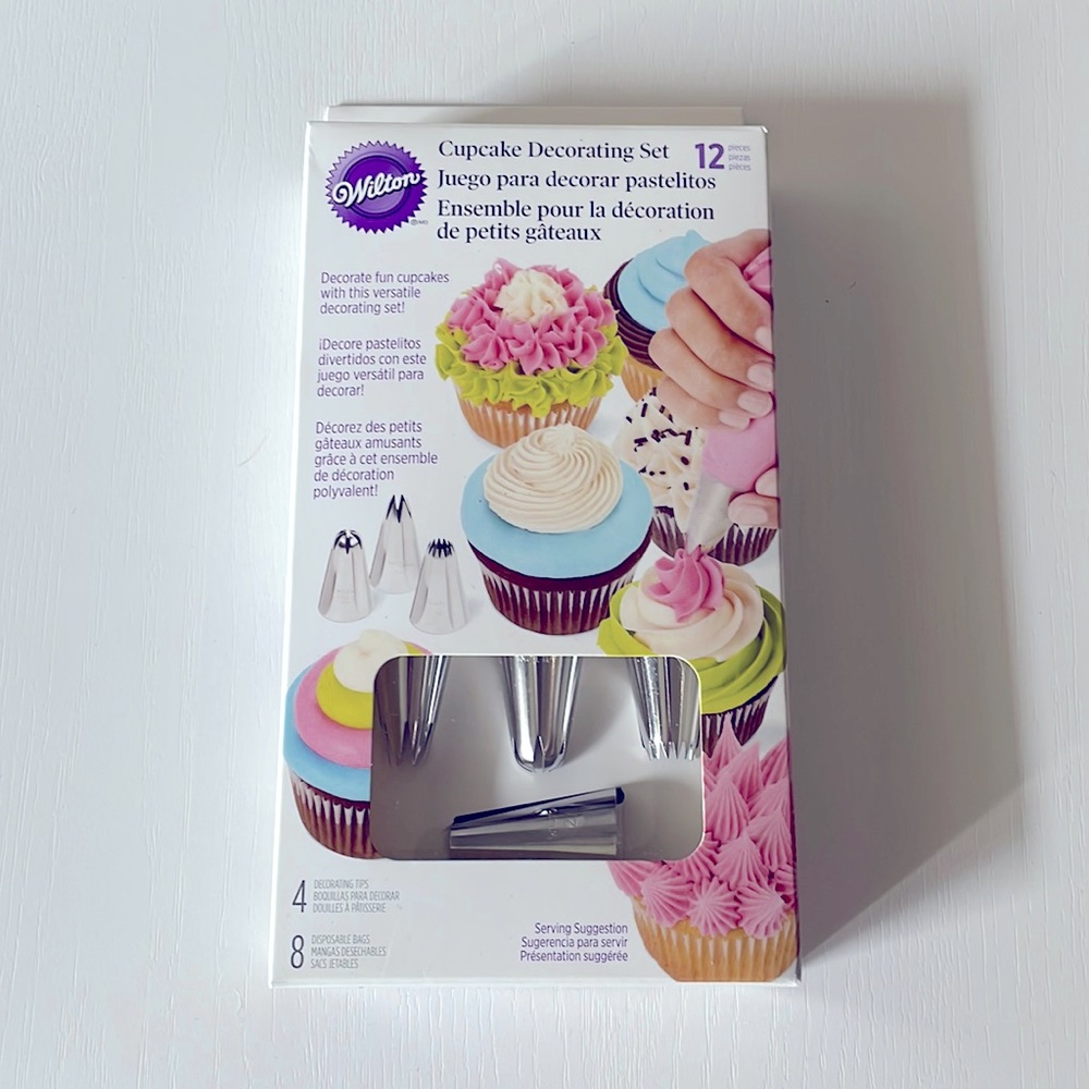 Wilton Cupcake Decorating Tip Set; 12-Piece